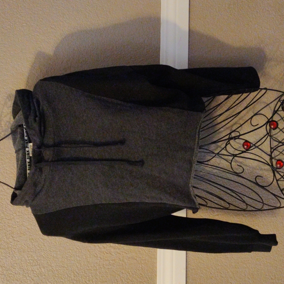 PINK Victoria's Secret Tops - {V.S Pink} Cropped Hoodie